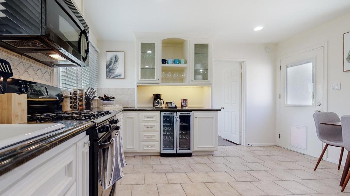 Сasa de vacaciones Private 4br Near Lax & Beaches Playa Vista *